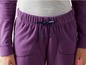 Lilafarbene Fleecehose mit Kordelzug