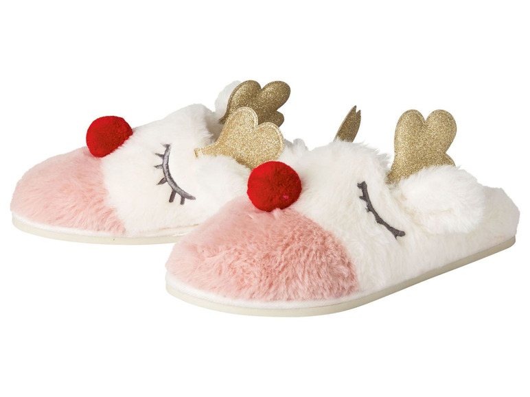 Zwei Paar rosa und weiße Pantoffeln mit Rentier-Motiv.
