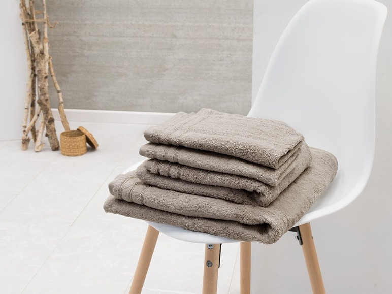 Gehe zu Vollbildansicht: Kleine Wolke Handtuch »Royal«, reine Baumwolle, sehr saugstark, flauschig weich - Bild 31