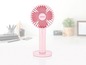 Ein rosa tragbarer Ventilator von Unoid.