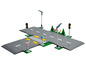 LEGO Straße mit Ampeln, Fußgängerüberweg und Laternen.