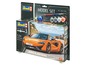 Revell Modellbausatz eines orangefarbenen McLaren 570S Sportwagens.