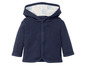 Ein dunkelblauer Baby-Hoodie mit Kapuze.