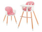 Zwei rosa Kinderstühle mit Holzbeinen, einer mit Tablett.