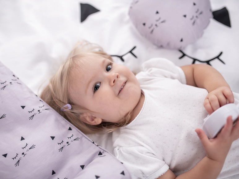 Gehe zu Vollbildansicht: Träumeland Kinder- und Babybettwäsche »Schmusekatze«, 80 x 80 cm, aus reiner Baumwolle - Bild 2