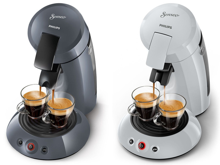 Zwei Philips Senseo Kaffeemaschinen mit zwei Tassen Kaffee.