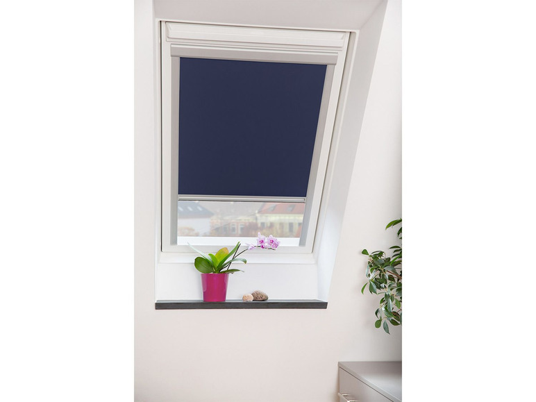 Gehe zu Vollbildansicht: Lichtblick Dachfensterrollo Skylight, Thermo, Verdunkelung, ab 38,3 x 60 cm - Bild 16