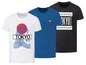 Drei T-Shirts mit Tokyo-Motiv, eines weiß mit Wellendesign, eines blau mit 'JPN' und eines schwarz mit 'Tokyo Urban'.