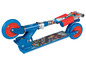 Blauer Tretroller mit Avengers-Motiv und roten Rädern.
