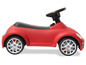 Ein roter Volkswagen Beetle Lauflernwagen für Kinder.
