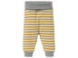 Gestreifte Babyhose in Gelb und Grau.