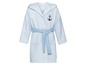 Ein blauer Bademantel mit Kapuze und Streifen für Kinder.