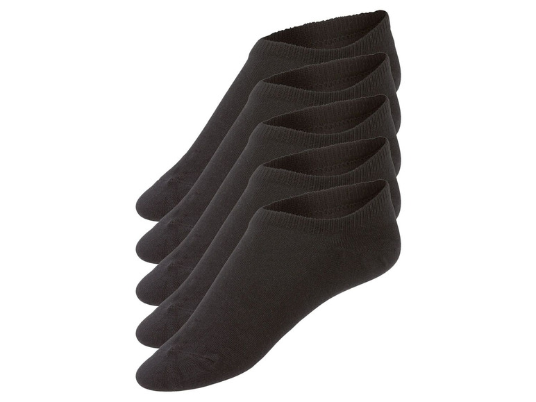 Sechs Paar schwarze Socken ohne Zehen.