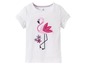 Weißes T-Shirt mit Flamingo-Motiv und Rüschen an den Ärmeln.