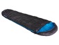 Ein schwarzer High Peak Schlafsack.