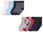 Ein Set Babysocken in verschiedenen Farben und Mustern.
