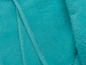 Türkisfarbenes Handtuch aus der Nähe.