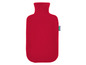Eine rote, flauschige Wärmflasche von Sensiplast.