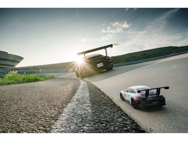 Gehe zu Vollbildansicht: Ravensburger Porsche 911 GT3 Cup - Bild 8