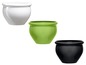 Drei runde Blumentöpfe in Weiß, Grün und Schwarz.