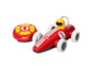 Ein rotes BRIO-Rennauto mit Fernbedienung.