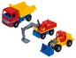 Ein roter LKW, Bagger und Radlader für Kinder.