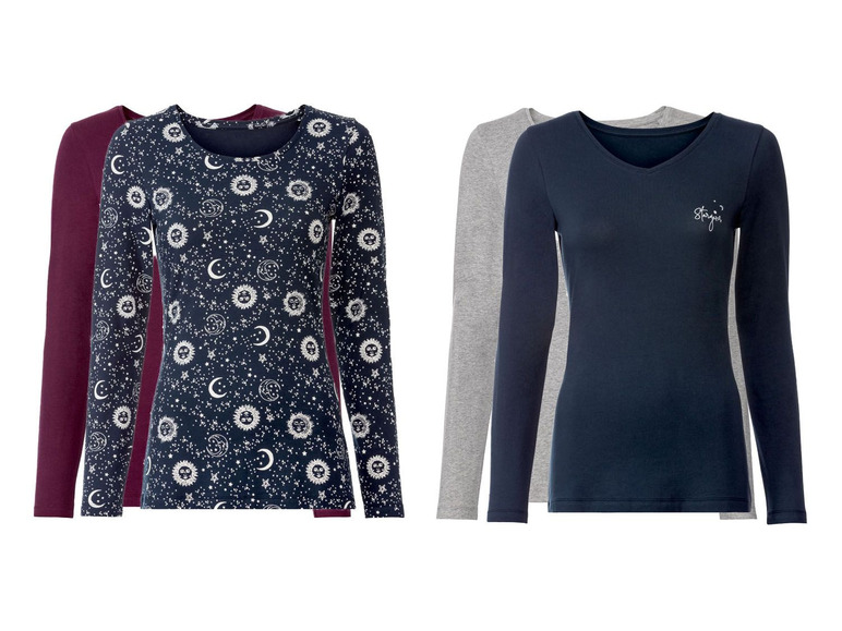 Drei Langarmshirts: eins mit Sternenprint, eins unifarben dunkelblau und eins grau.