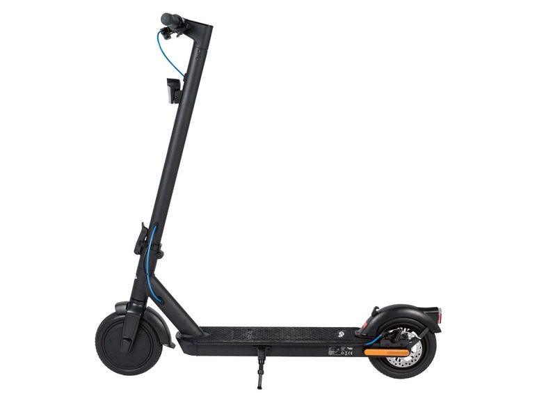 Ein schwarzer Elektroroller