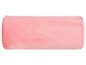 Ein rosa, samtiger Kissen-Rollen.