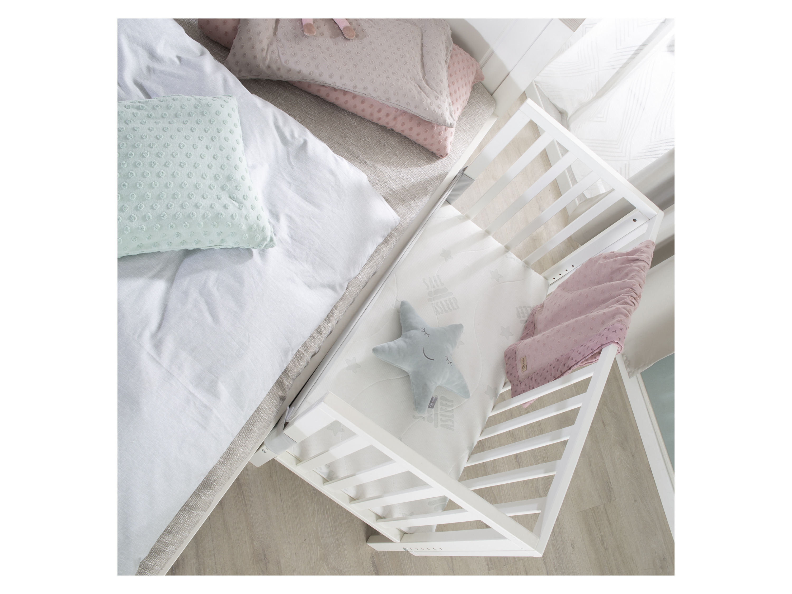 Thumbnail - roba  2in1 Beistellbett mit Barriere + Matratze""