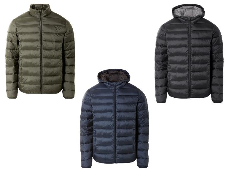 Drei Daunenjacken in verschiedenen Farben: olivgrün, schwarz und dunkelblau.