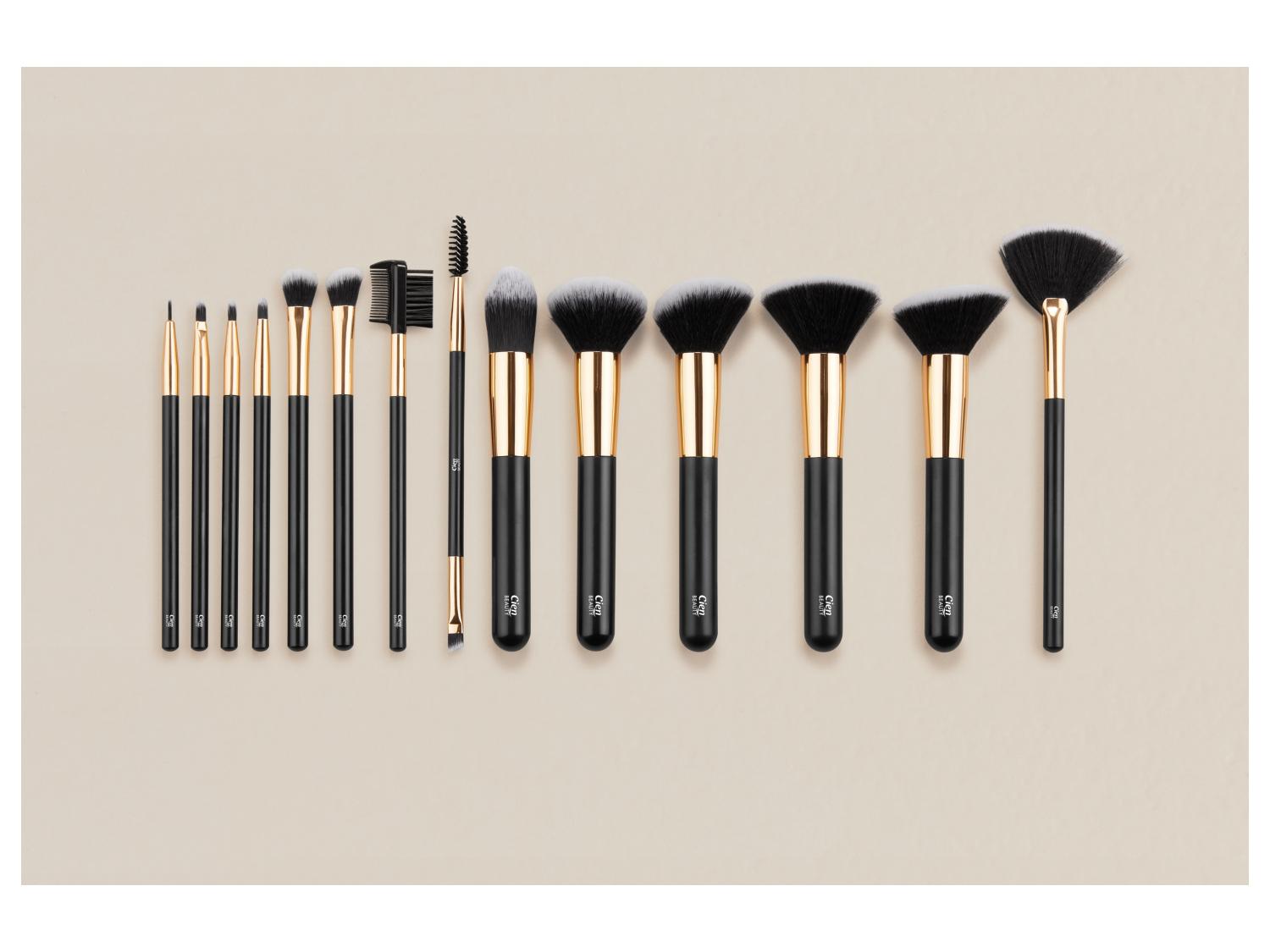 LyDia Make-up-Pinsel Abgewinkelt – Konturpinsel, Weich, Handgefertigt, Schwarz