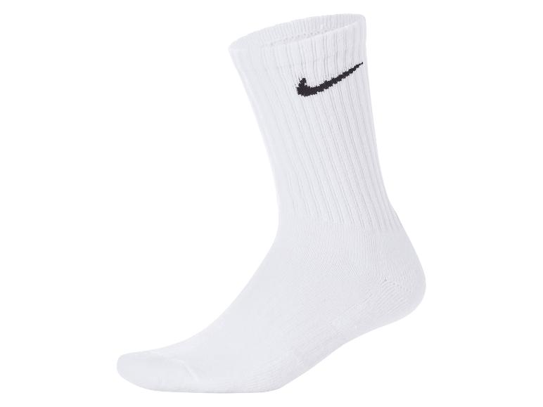 Weißer Sportsocken mit schwarzem Logo.