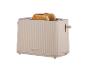 SilverCrest beiger Toaster mit zwei Scheiben goldbraunem Toast