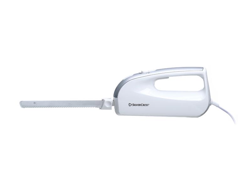 Ein weißes und silbernes Elektromesser mit gezackter Klinge auf weißem Hintergrund.