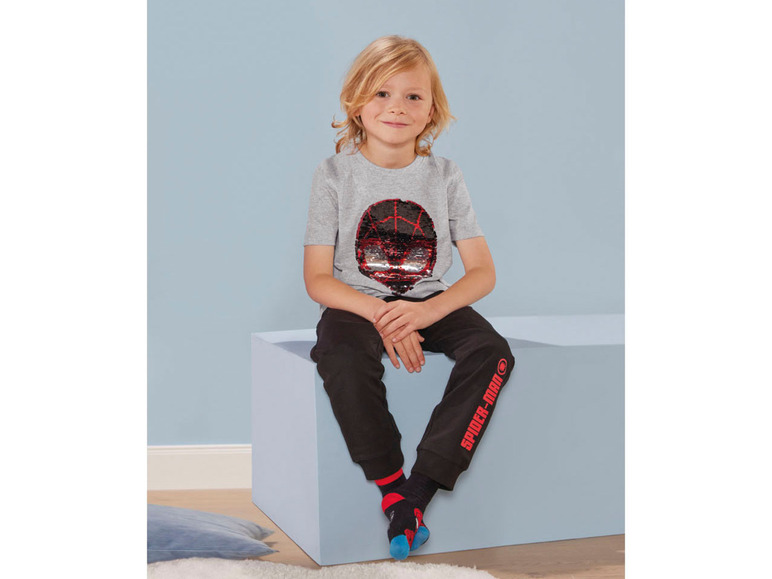 Gehe zu Vollbildansicht: Kleinkinder / Kinder Jungen T-Shirt mit Wendepailletten - Bild 4