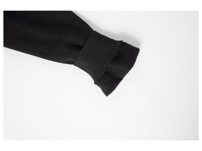 Schwarzes Bündchen eines Hoodies oder Pullovers