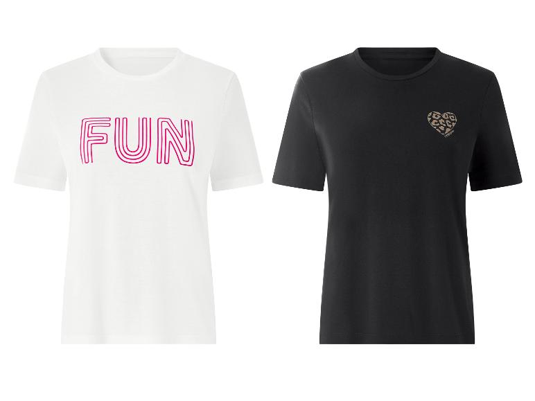 Zwei T-Shirts: ein weißes mit pinkem „FUN“-Text und ein schwarzes mit Leopardenherz.