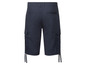 Dunkelblaue Cargo-Shorts mit Seitentaschen.