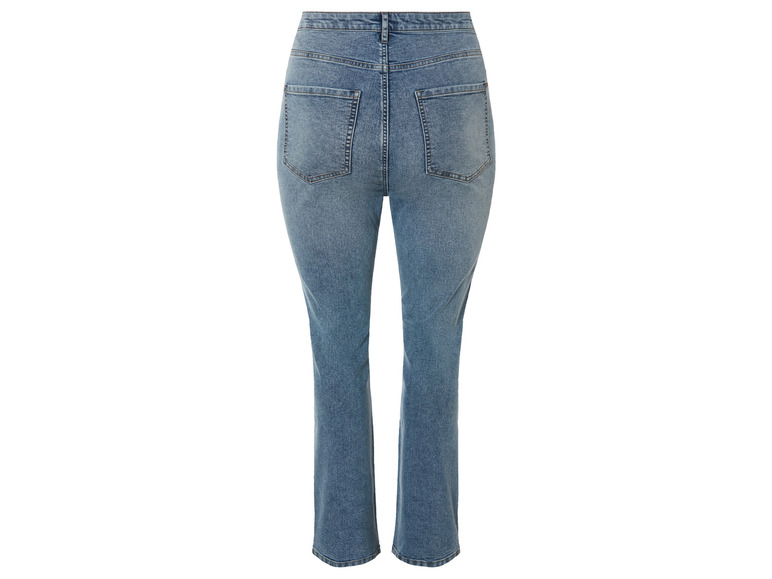 Eine blaue Jeans mit hoher Taille