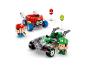 LEGO Super Mario und Luigi Figuren mit ihren Rennwagen und zwei Zielpfosten.