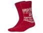 Ein Paar rote Socken mit weißem Wintermuster.