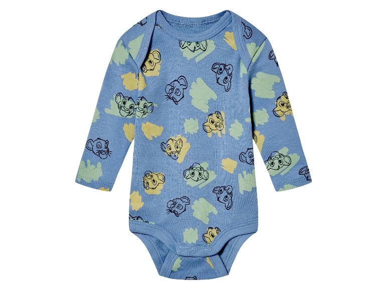 Ein blauer Baby-Body mit langen Ärmeln mit einem Aufdruck von Simba aus dem König der Löwen.