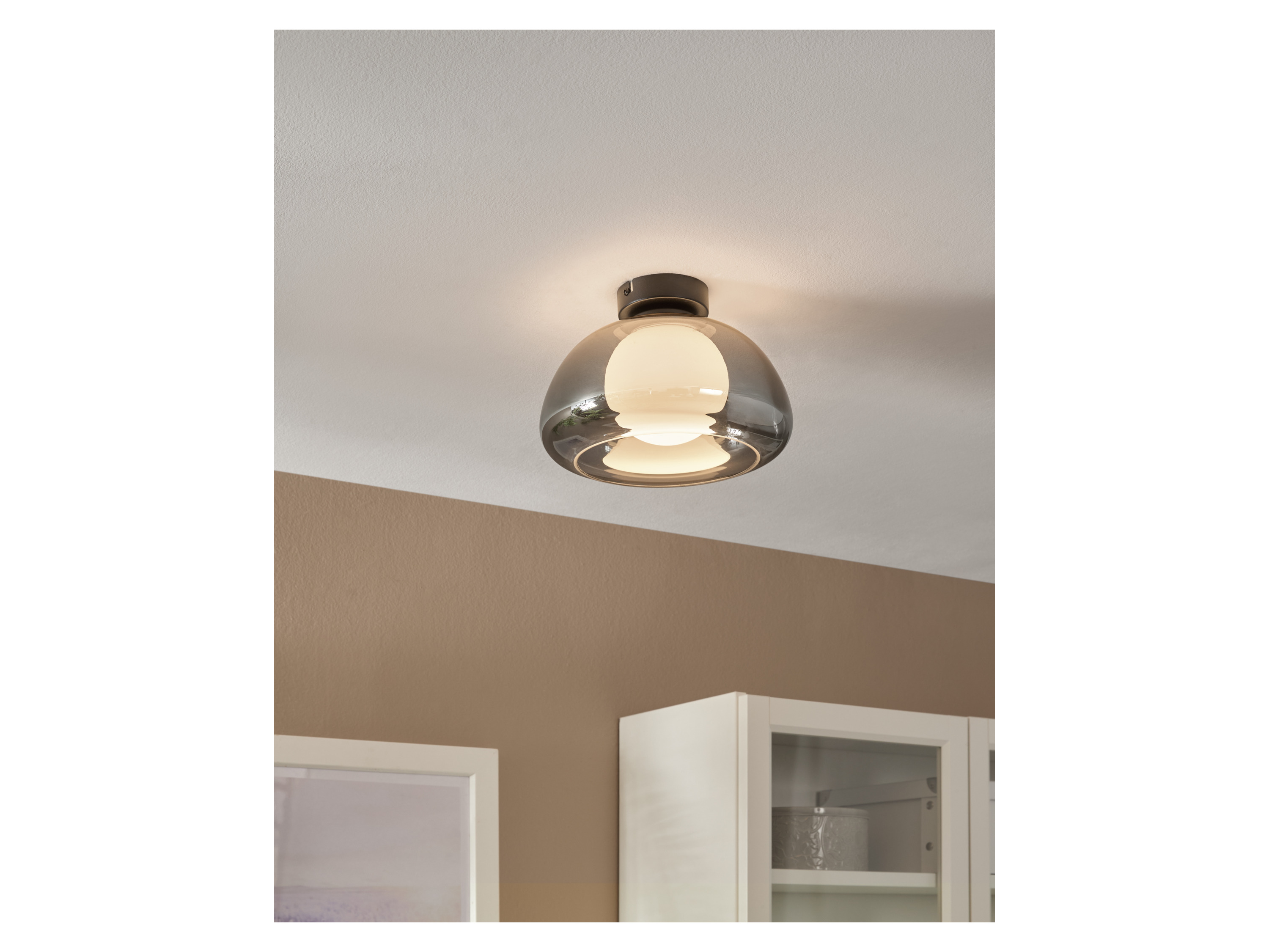 LIVARNO HOME LED-Wand- und Deckenleuchte, Lampenschirm aus hochwertigem Glas (Grauglas) – Bild 4 von 4