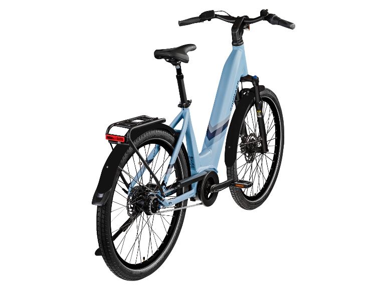 Hellblaues Zündapp E-Bike mit Gepäckträger und Schutzblechen.