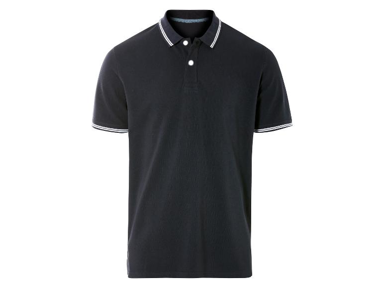 Dunkelblaues Poloshirt mit weißem Kragen.