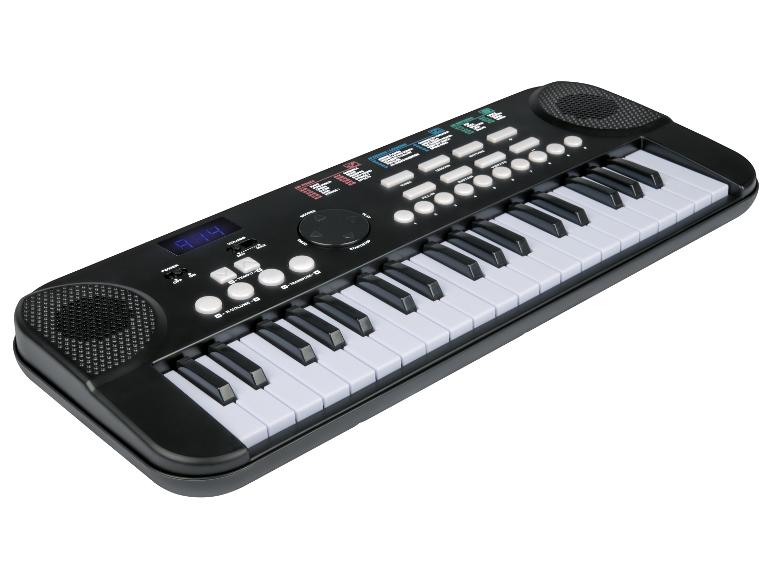 Schwarzes elektronisches Keyboard mit weißen und schwarzen Tasten, verschiedenen Knöpfen und Digitalanzeige