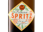 Eine Flasche Allini Premium Spritz mit Orangenschale.