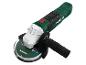 Grün-weißer Parkside Winkelschleifer mit schwarzem Griff und Trennscheibe.