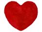 Flauschiges rotes herzförmiges Kissen